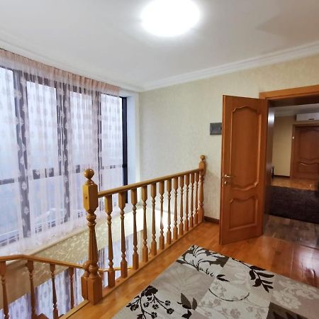 Penthouse With 3-Bedrooms アルマトイ エクステリア 写真