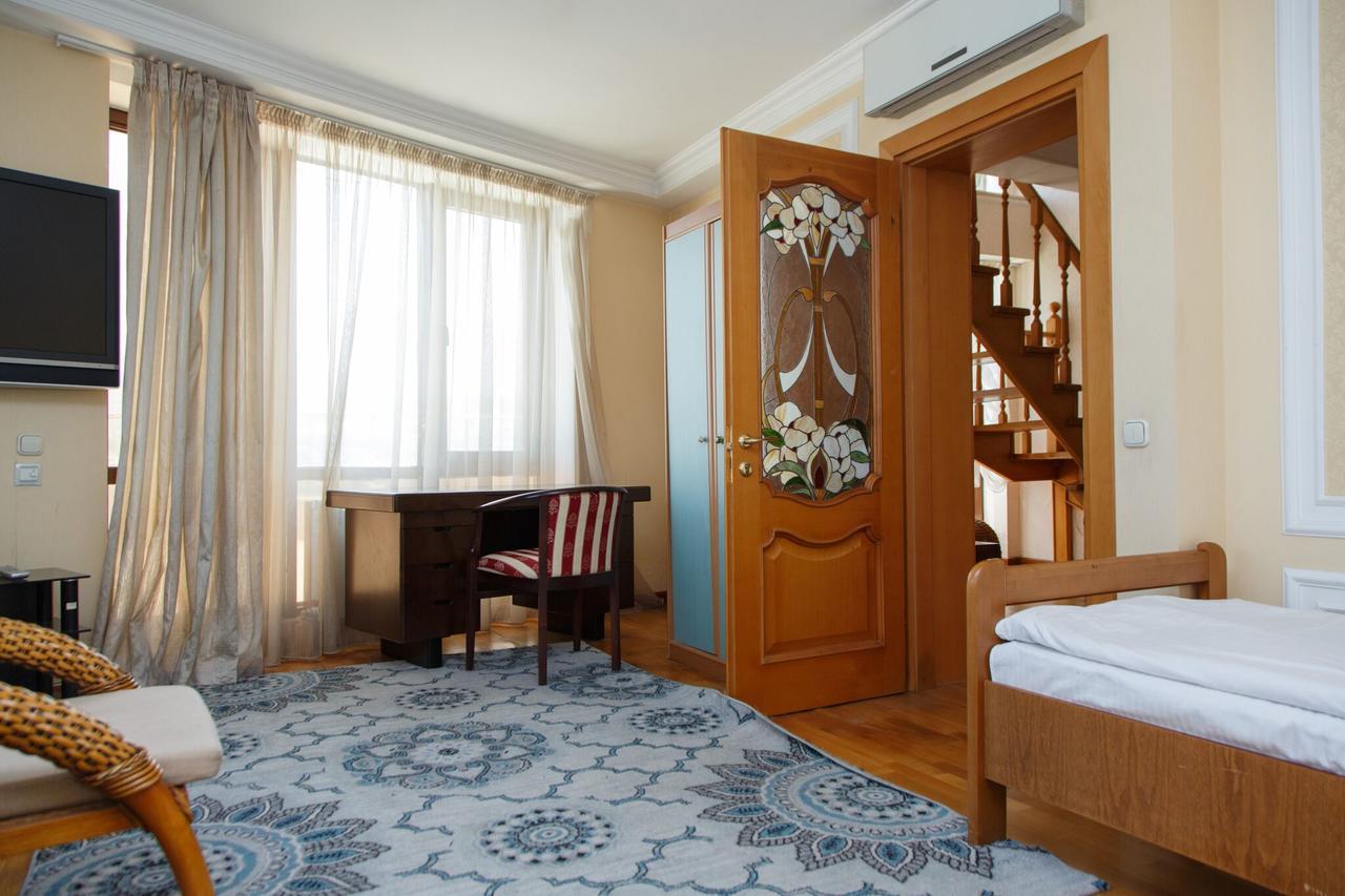 Penthouse With 3-Bedrooms アルマトイ エクステリア 写真